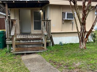 (Undisclosed Address), Mary Esther, FL 32569
