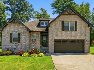 1044 Northridge Dr, Greenbrier, TN 37073