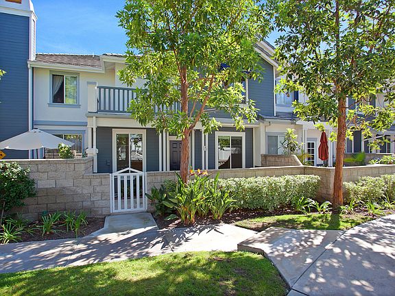 2nd image of 9 Carlsbad Ln