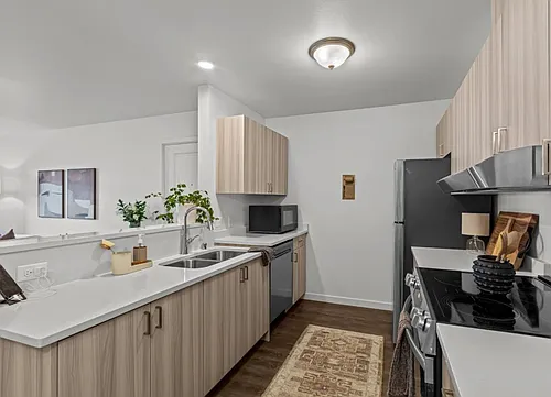455 Bradley Blvd #110 Photo 1