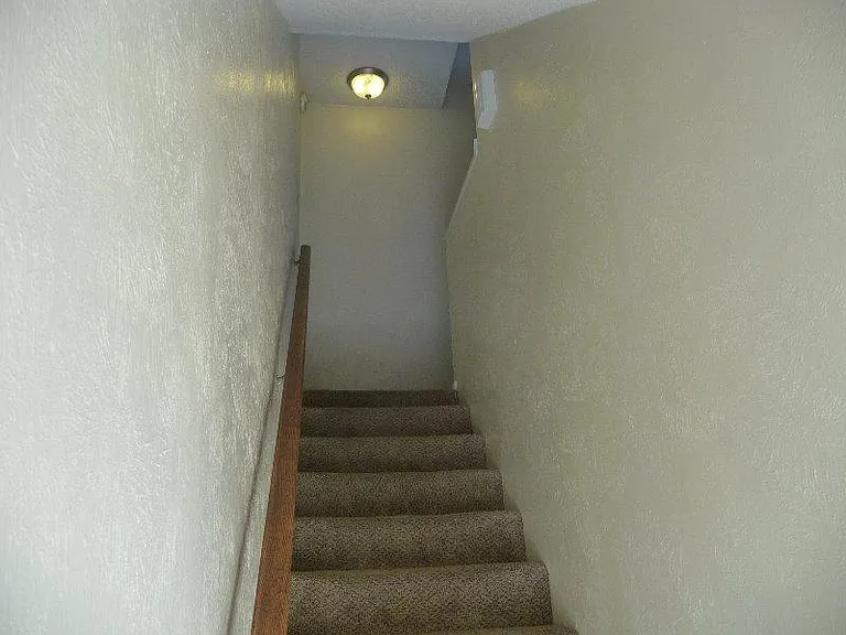 2306 Wales Cir #B — Photo 13