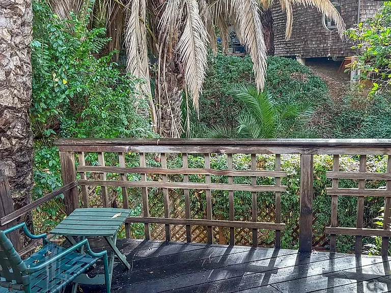 1047 Islay St — Photo 10