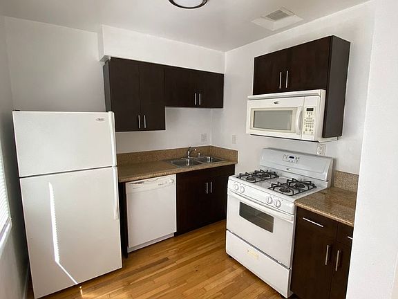 5th image of 2555 S Sepulveda Blvd APT 2