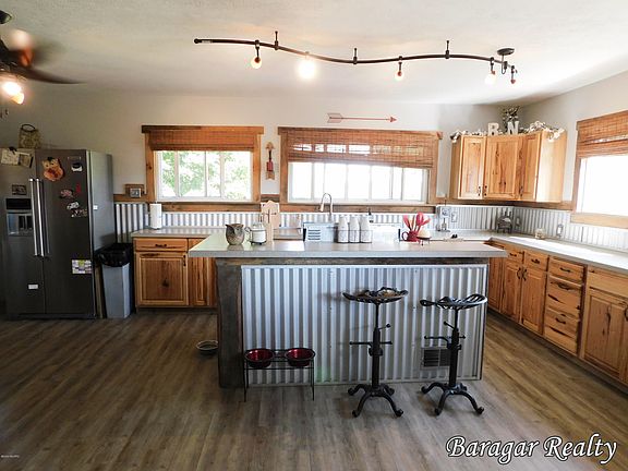 4th image of 9805 S Newcosta Ave