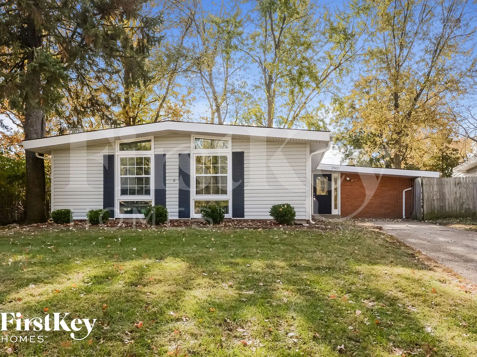 4 bed, 2.0 bath, 1980 sqft, $2,325 — Photo 1