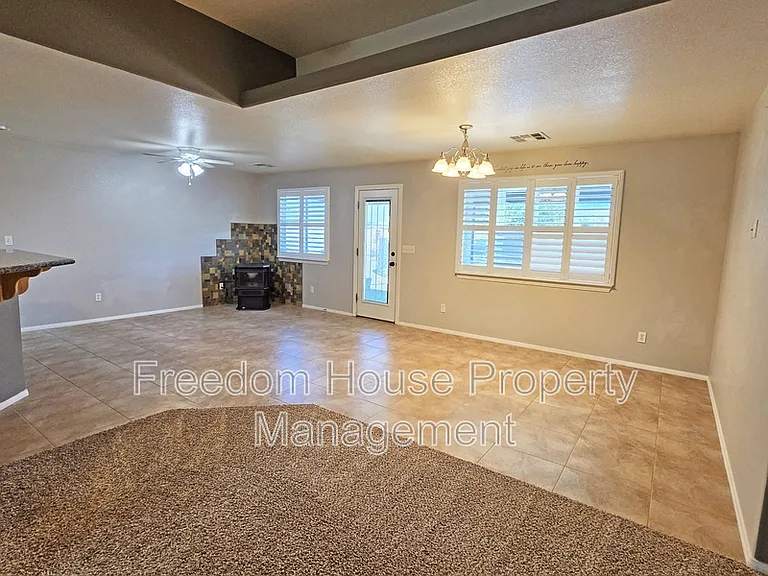 111 Mondale Ct — Photo 14