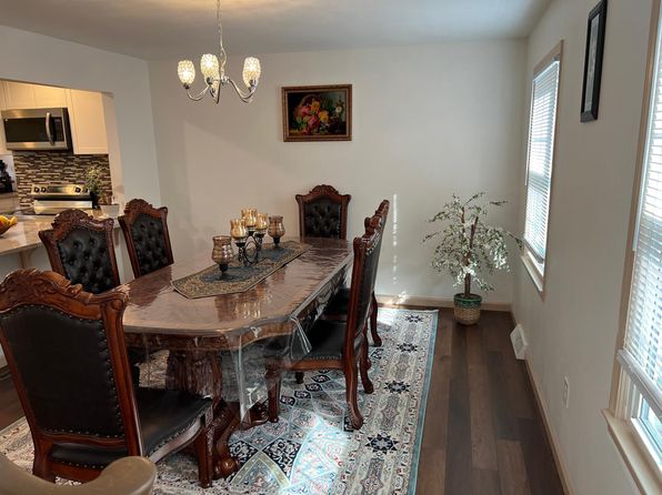 107 Brookwood Dr