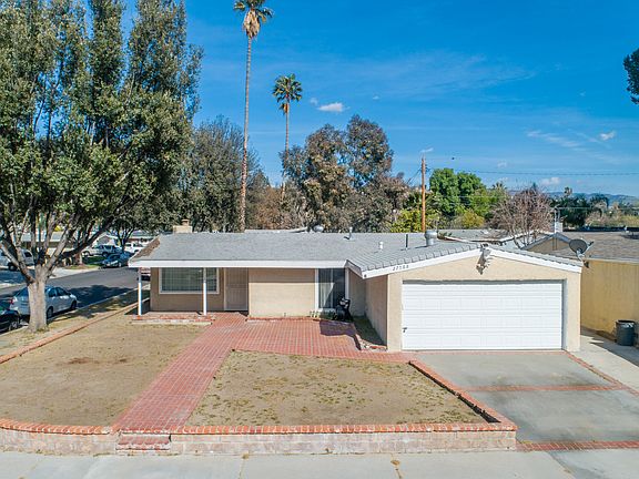 3rd image of 27568 Eveningshade Ave