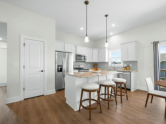 4th image of 5835 N Ashford St