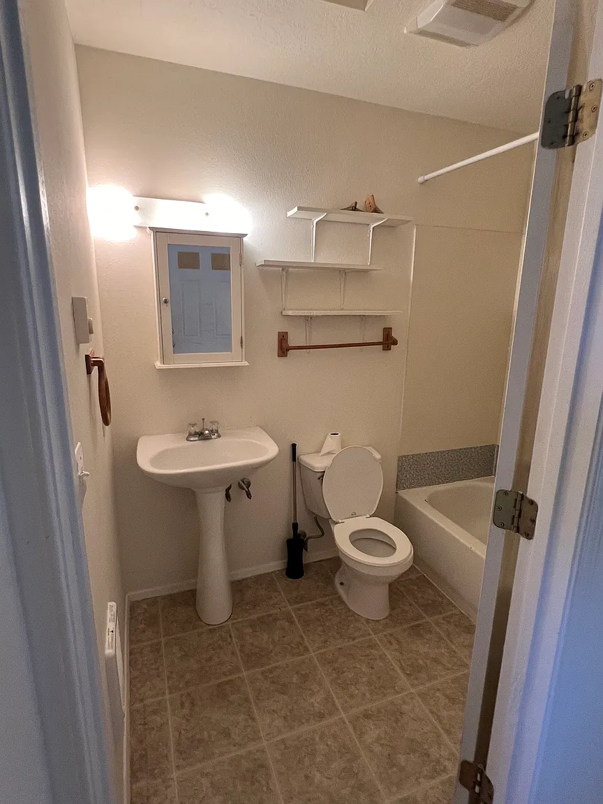 2024 L St Unit A photo 1