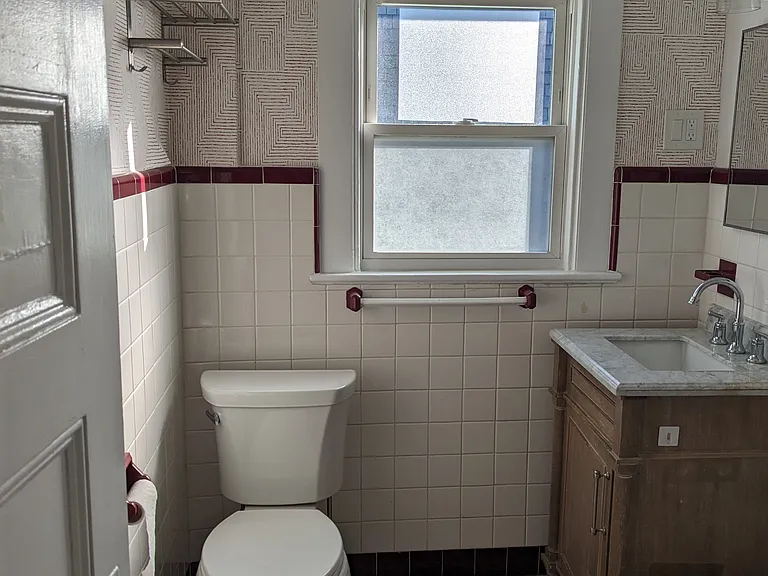 34 Montclair Ave #2 — Photo 8