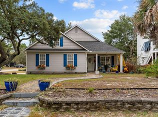 501 W Yacht Dr, Oak Island, NC 28465