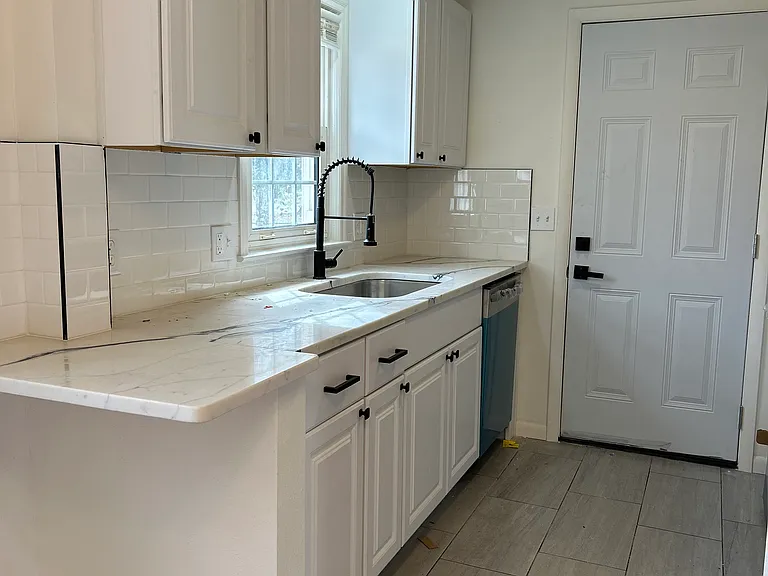 6309 W 74th St — Photo 5