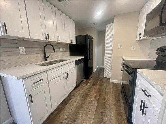 5th image of 5636 Birchmont Dr #21C