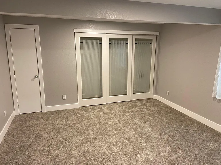 885 Parthenon Ct — Photo 8