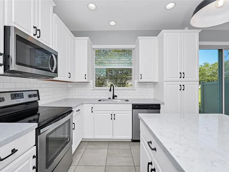 3665 Brighton Park Cir — Photo 9