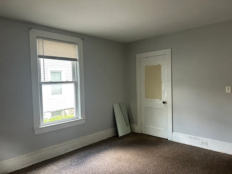 35 Wayne Ave #1 — Photo 10