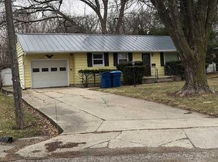 1029 Ann Ave, Dixon, IL 61021