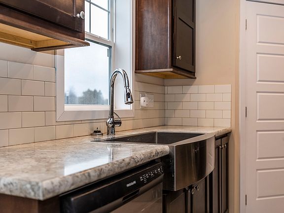 2nd image of 10368 Bonaparte Ct