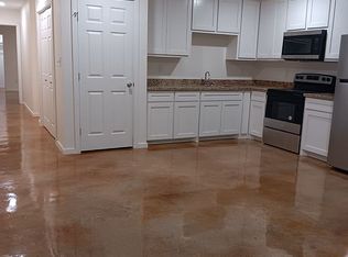 517 E Main St, Sinton, TX 78387