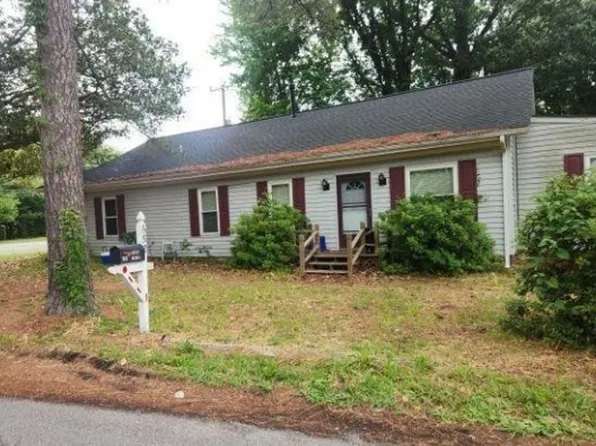 652 Great Bridge Blvd, Chesapeake, VA 23320