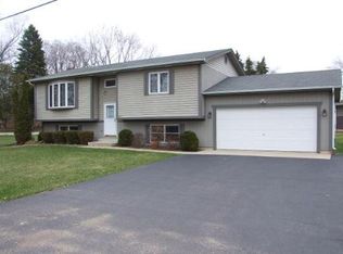 9927 272nd Ave, Trevor, WI 53179