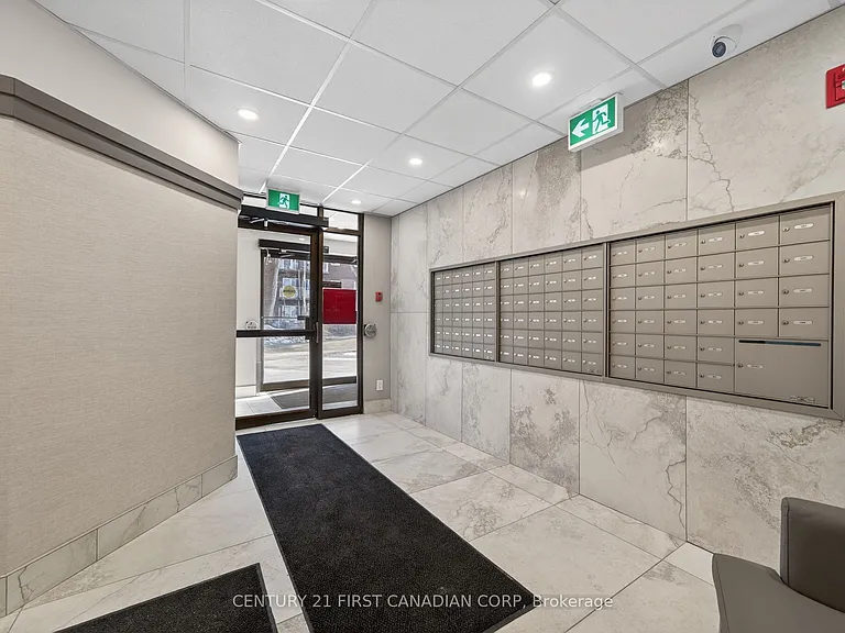 600 Talbot St #412 — Photo 7