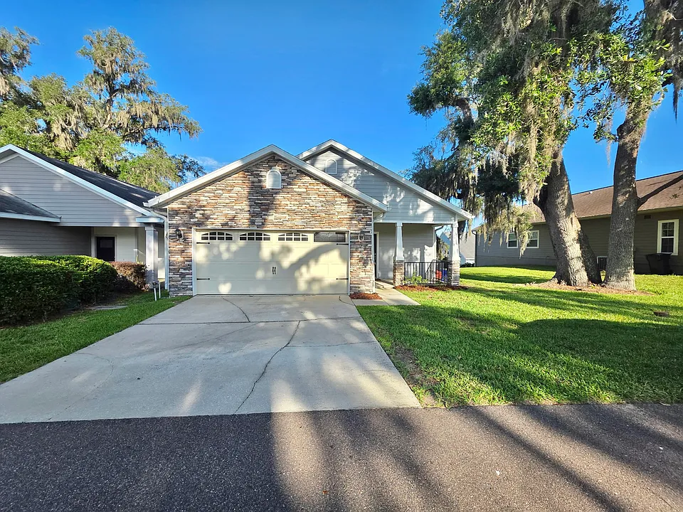 1522 NW 120th Way