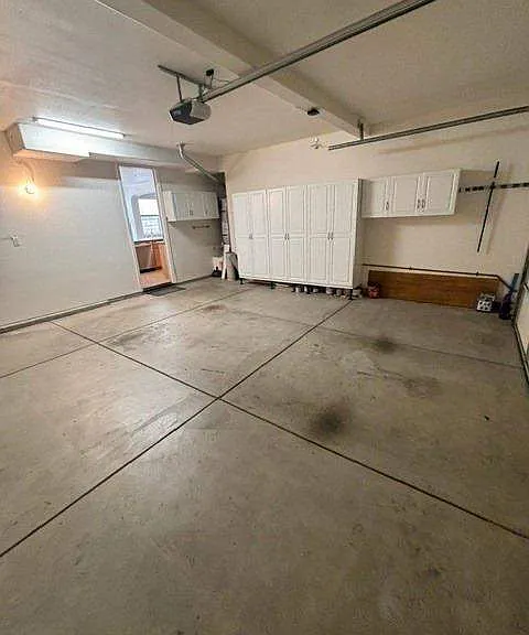 376 Town Forest Ct — Photo 35