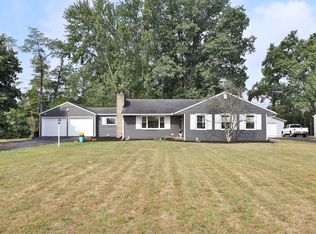 135 Crestview Dr, Delaware, OH 43015