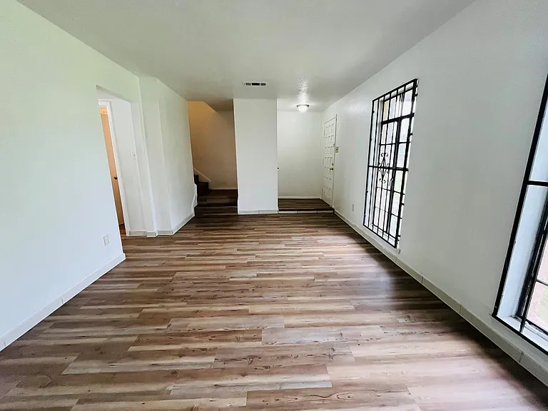 6981 Chasewood Dr — Photo 5