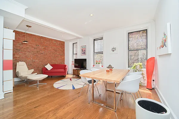 Rented by Living New York | media 17