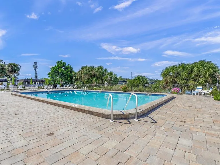 1325 Glen Oaks Dr E #133 — Photo 39