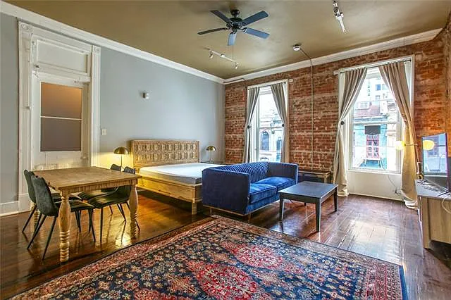 Studio, 1.0 bath, 569 sqft, $1,500 — Photo 2
