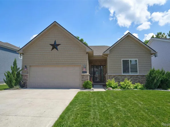 322 Hidden Riv, Holly, MI 48442
