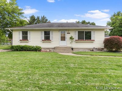 1282 Beechwood Dr, Jenison, MI, 49428