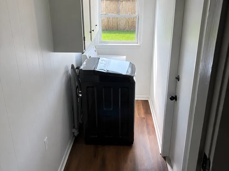 203 Dunkirk St — Photo 9