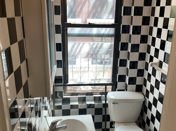 210 Rivington Street 11 image 15 of 16