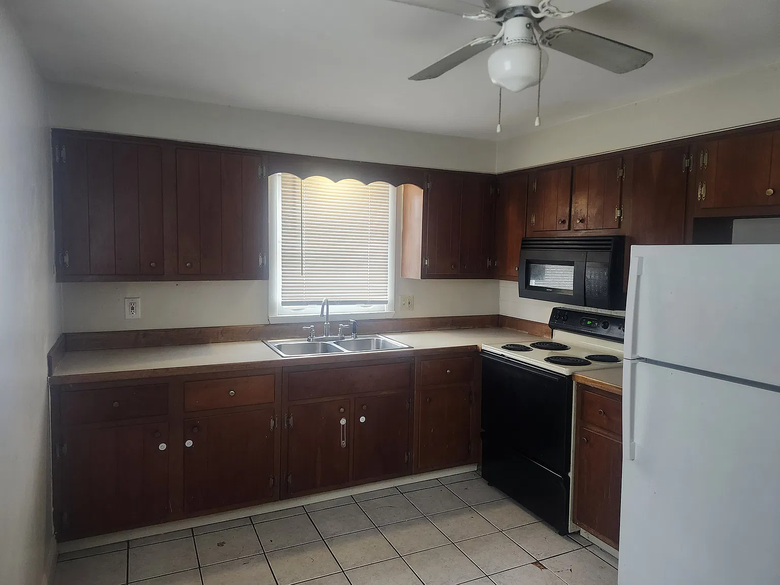 2 bed, 900 sqft, $1,495 — Photo 3