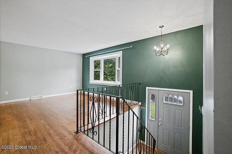 2nd image of 76 Oakwood Drive
