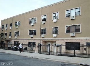 201 Schaefer St, Brooklyn, NY 11207