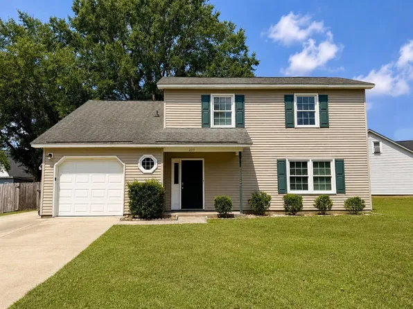 209 William St, Summerville, SC 29486