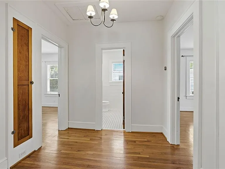 927 Park Ave SE — Photo 24