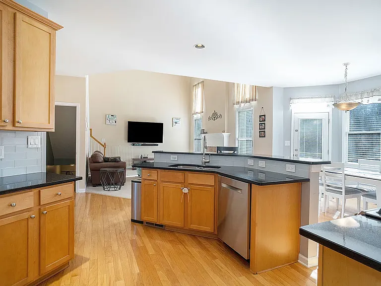 3758 Southland Dr — Photo 28