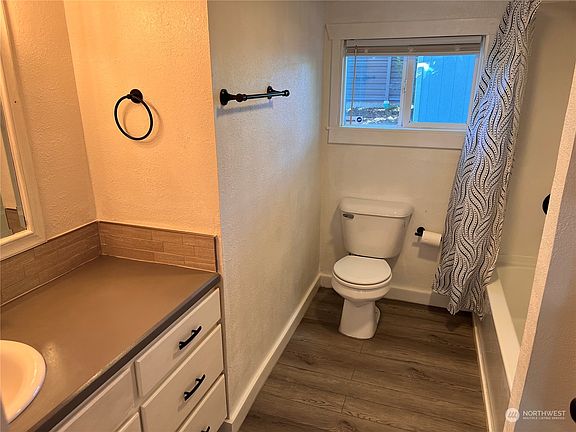 2nd image of 2973 Harold Drive