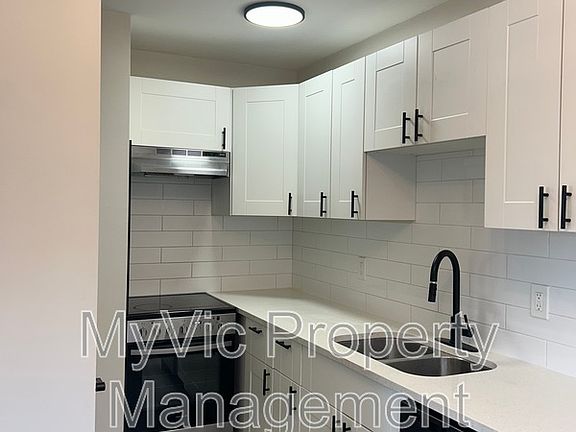 5th image of 10040 154th St NW