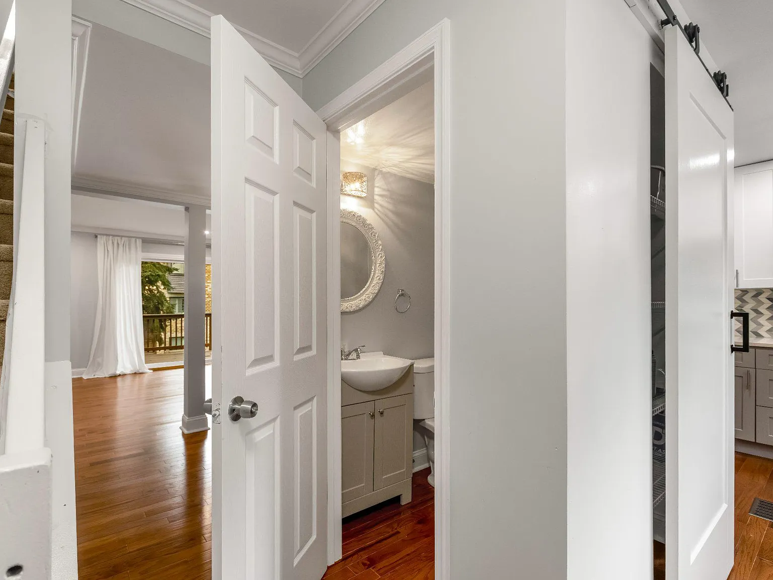 4 bed, 3.5 bath, 1894 sqft, $3,200 — Photo 4