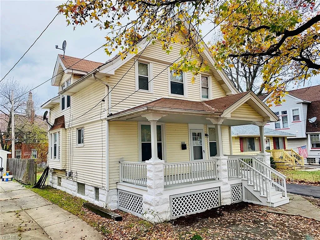 3232 W 99th St photo 1