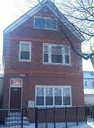2nd image of 2915 N Hamlin Ave #Ch