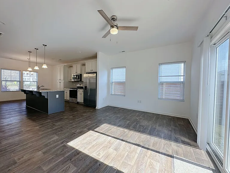 1060 Gibson Rd — Photo 10